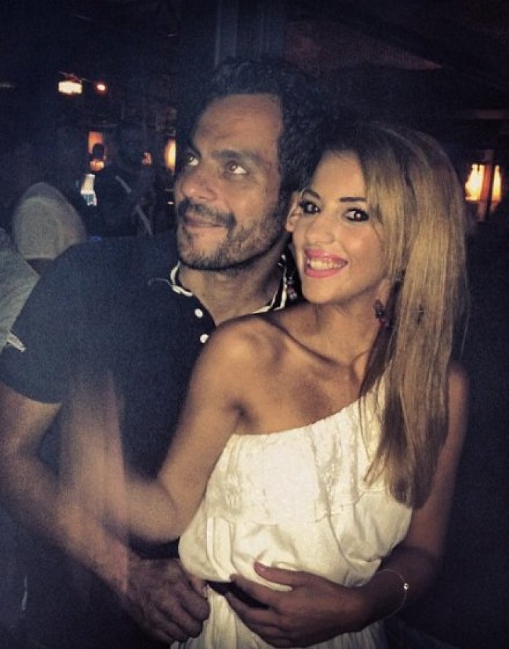 Γιώργος Ρούσσος - Νατάσα Τούρζα: Η φωτογραφία μετά τη γέννηση των δίδυμων κοριτσιών τους 