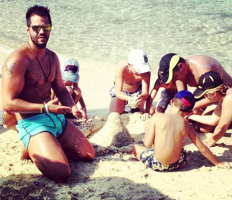 Γιώργος Τσαλίκης: Οικογενειακές διακοπές στην Αγία Νάπα 