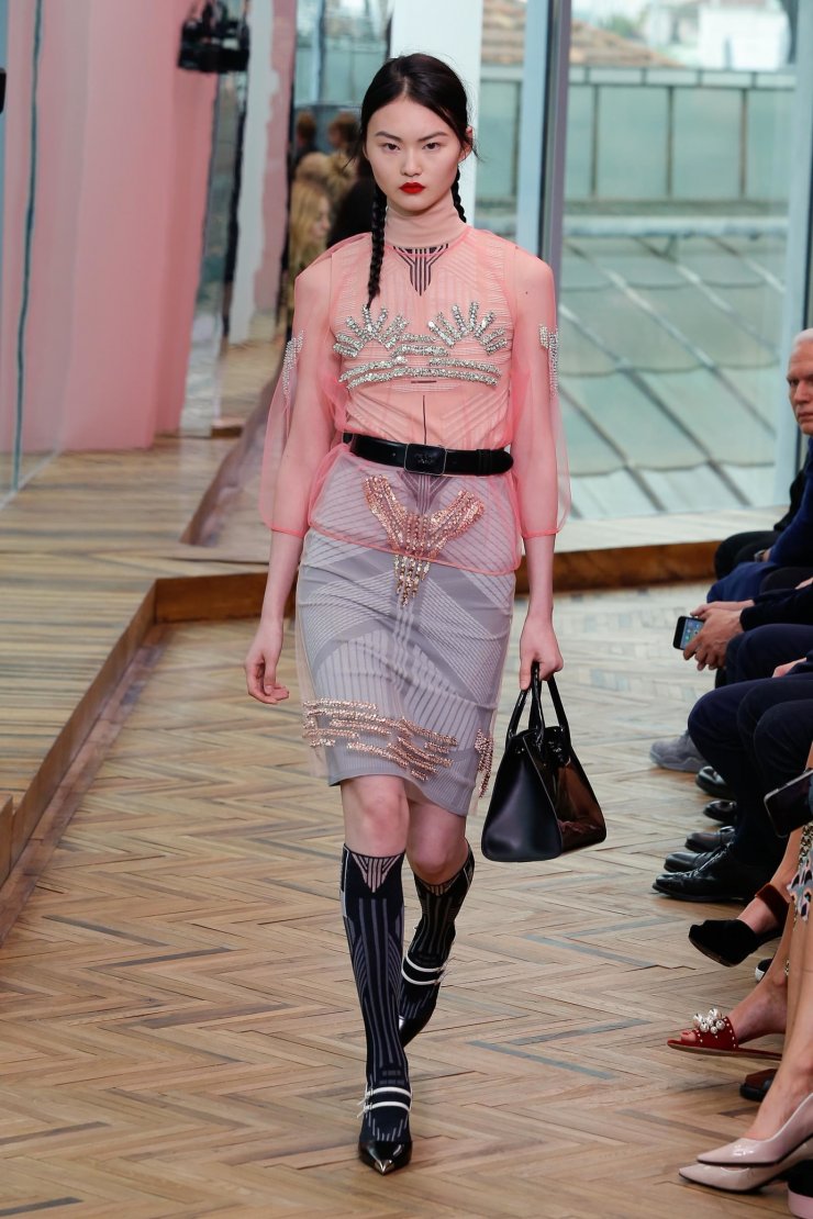 Η  Cruise Collection του οίκου Prada στο Μιλάνο