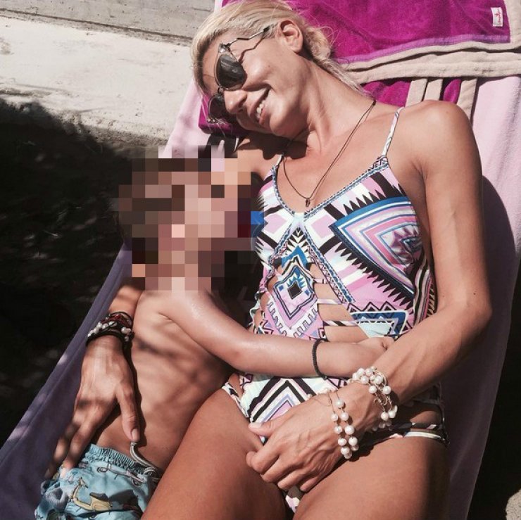 Βίβιαν Νικολαίδου: Σπάνιες φωτογραφίες της με τον 3χρονο γιο της! [εικόνες]