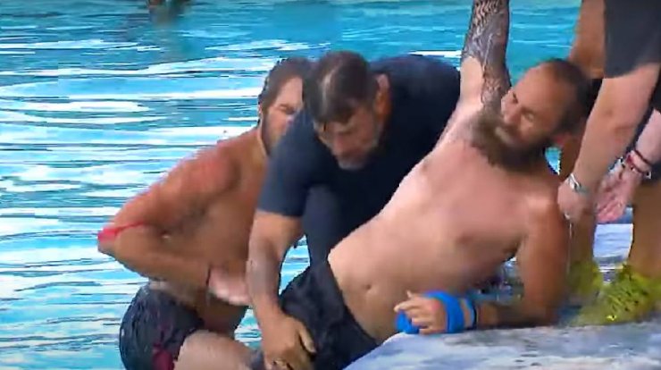 "Survivor All Star: Παρολίγον πνιγμός για τον Κώστα Αναγνωστόπουλο - Σε πανικό οι συμπαίκτες του [βίντεο]