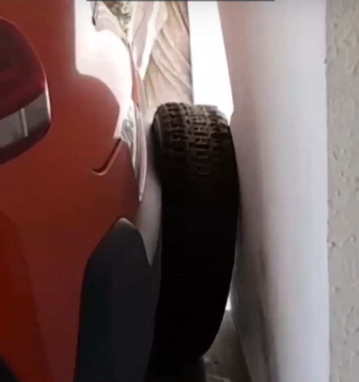 Το τρολάρισμα Κύπριου ηθοποιού στη γυναίκα του