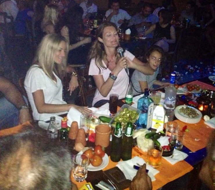 Νατάσσα Θεοδωρίδου: Τι έκανε στην Κύπρο το τριήμερο του κατακλυσμού;