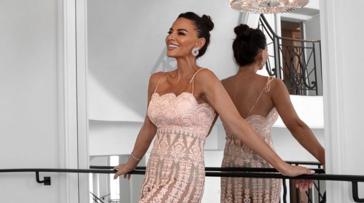 Ραμόνα Φίλιπ: Το λαμπερό beauty look της στις Κάννες