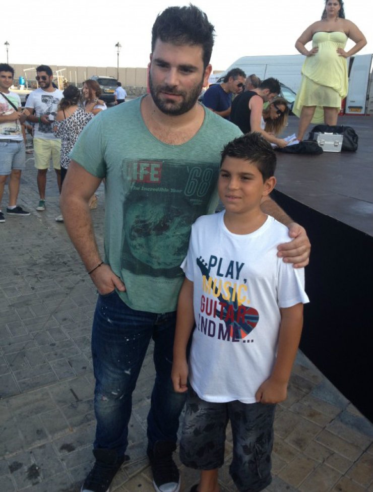 Η συνάντηση του Παντελίδη το 2013 με τον μικρό Βαγγέλη στην Πάφο που δάκρυσε τους πάντες!