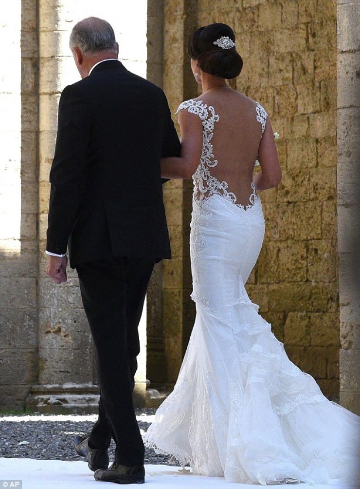 Ενάμιση χρόνο μετά τον ερχομό του γιου τους, παντρεύτηκαν [πρώτες εικόνες]