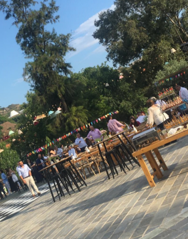 Bachelorette και bachelor parties για επώνυμους Κύπριους μετά το γάμο τους!