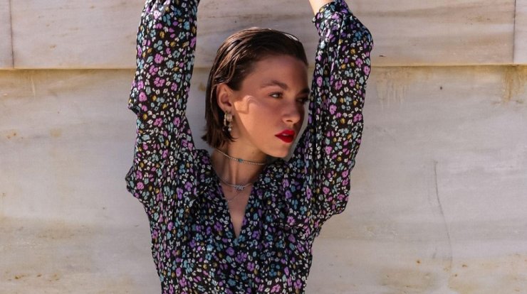 Εβελίνα Σκίτσκο: Η πρόταση της για ένα λαμπερό καθημερινό beauty look