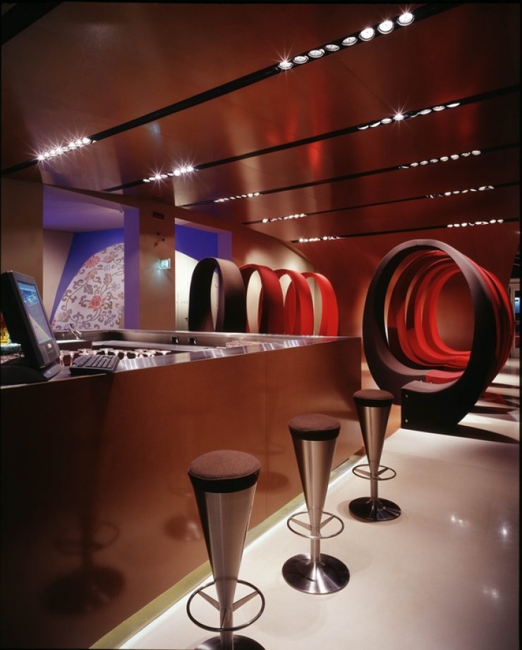 Κάνε follow στο Pinterest της Cappellini