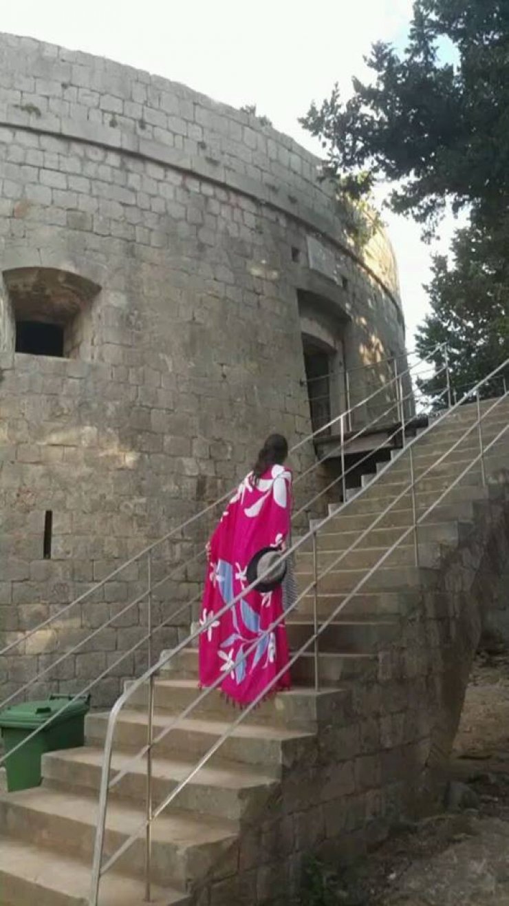 Ηθοποιός στην κυπριακή τηλεόραση αποκάλυψε το φύλο του μωρού που περιμένει! [εικόνα]