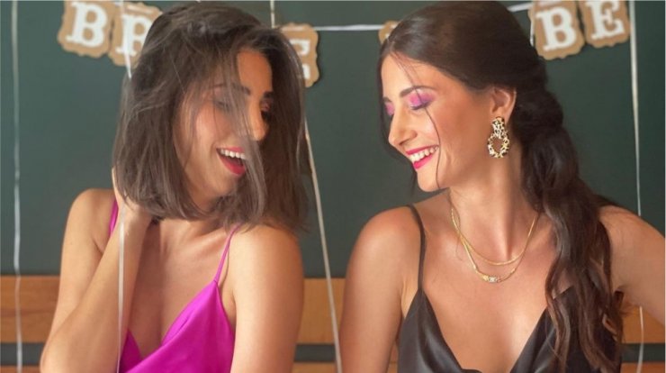 Μούζουρα - Παπαμιχαήλ: Το φλέρτ που έκαναν στον ίδιο άντρα! 