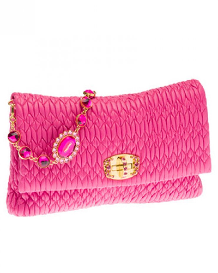 Ροζ διαθέσεις από Miu Miu