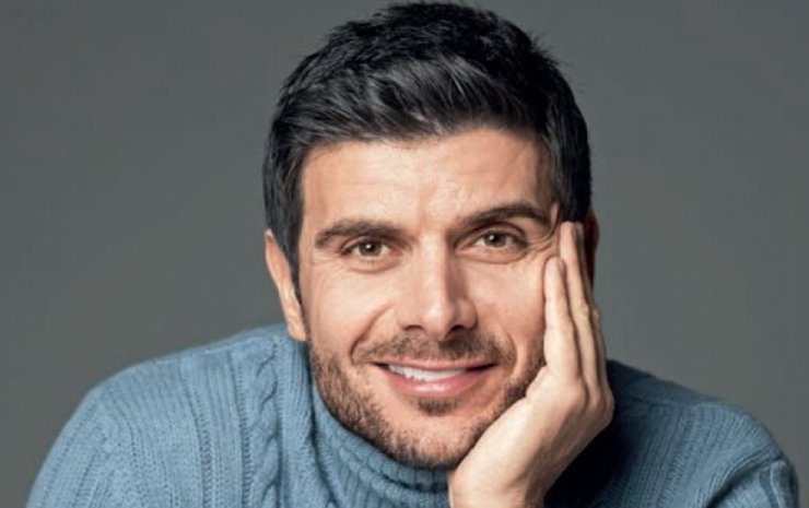 Μάνος Γαβράς: Ένας Έλληνας στο Glee