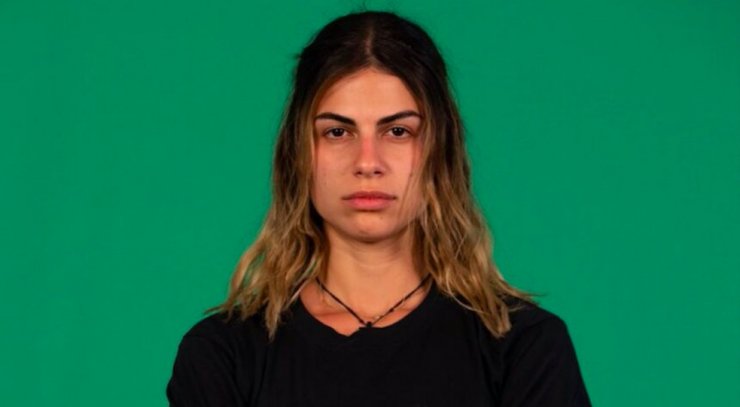 Χριστίνα Κεφαλά: Οργισμένη "καίει" Σάκη και Μαριαλένα για την περιβόητη πολυθρόνα! Το καυστικό story της [βίντεο] 