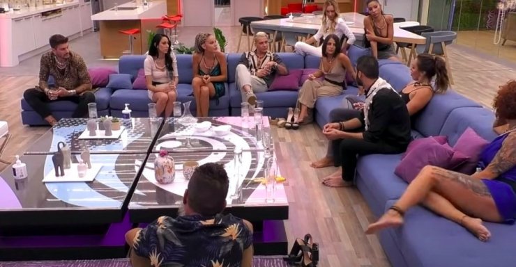 Big Brother: Δεν συγκρατήθηκαν δύο παίκτες! Σε ερωτικές περιπτύξεις στο μπάνιο [εικόνα & βίντεο]