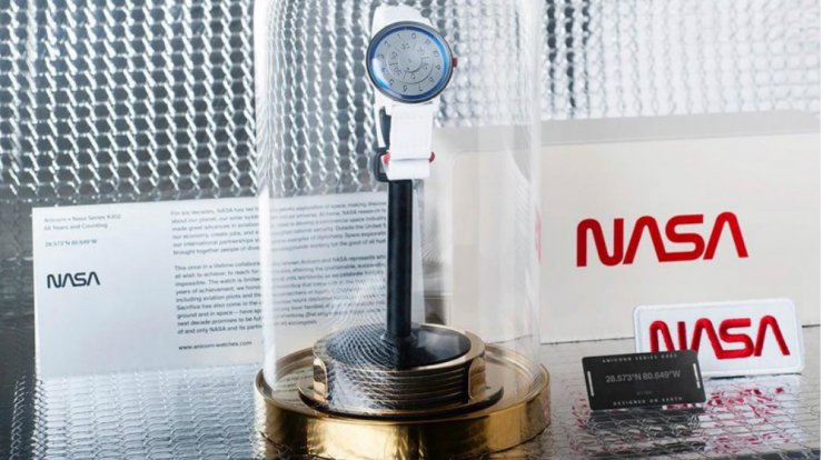 Ένα limited edition ρολόι της NASA με αφορμή τα 60 χρόνια εξερεύνησης του διαστήματος