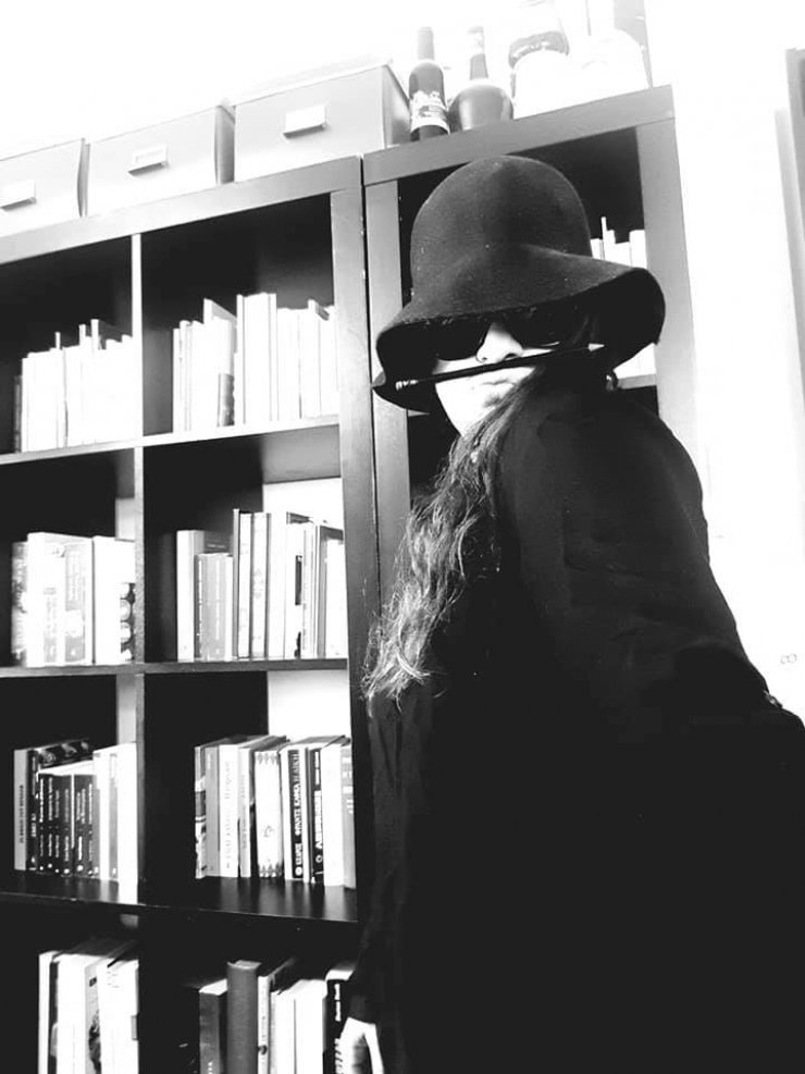 Αυτό κι αν είναι νέο! Κύπρια ηθοποιός ανεβαίνει τα σκαλιά της εκκλησίας αύριο και μόλις το μάθαμε!