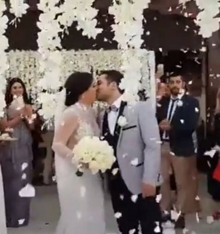 Ο γάμος στη Λάρνακα που συγκέντρωσε πληθώρα καλλιτεχνών από Ελλάδα και Κύπρο! [εικόνες & βίντεο]