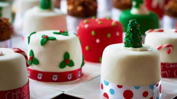 40 καταστήματα για Christmas cakes στην Κύπρο