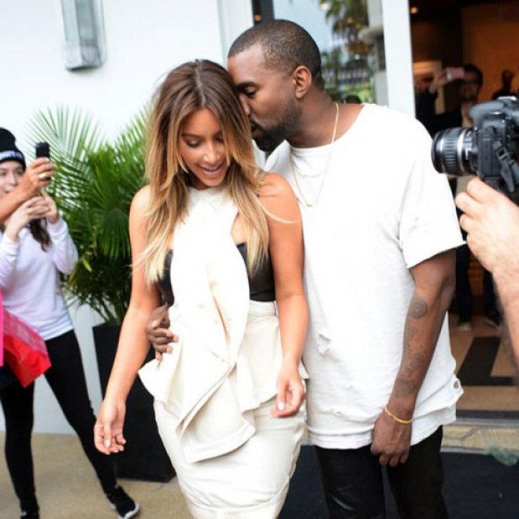 H Kim Kardashian χωρίς εσώρουχα στο μπάνιο με τον Kanye West! [ εικόνα]