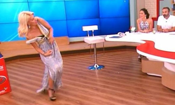 Η Ελένη θέλησε να δείξει πως πάει στην παραλία και…