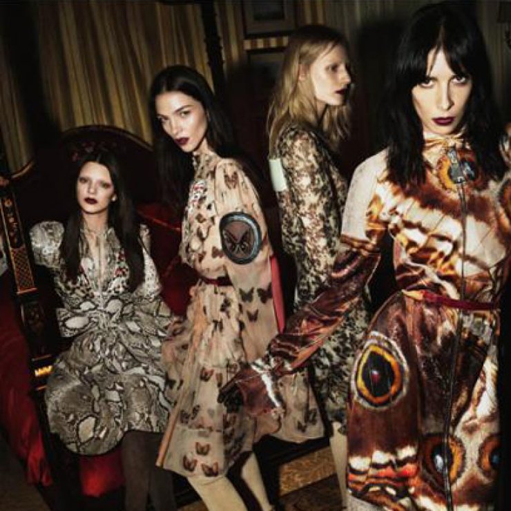 H Kendall Jenner στην τελευταία καμπάνια του οίκου Givenchy