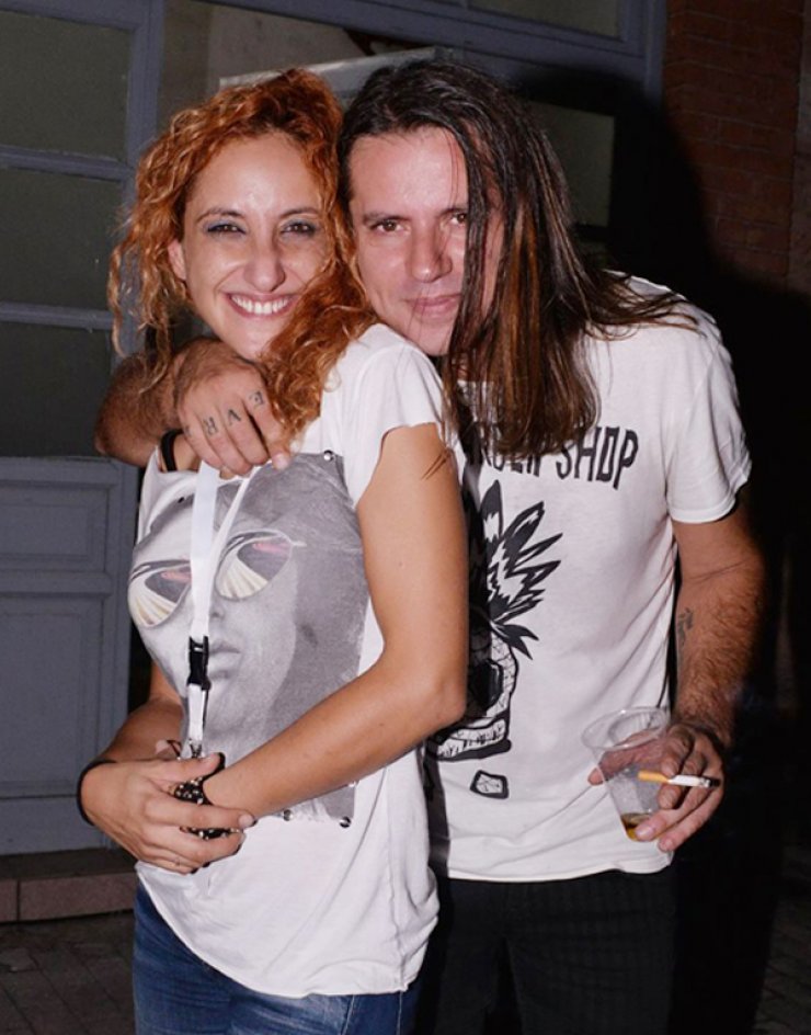 Η Φωτεινή Ψυχίδου πλάκωσε στο ξύλο θαυμάστρια του Δημήτρη Κοργιαλά!