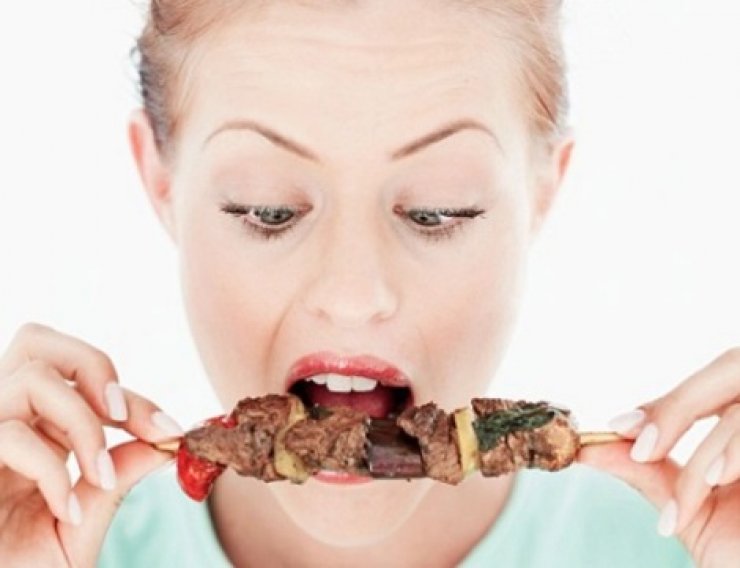 4 + 1 λάθη που δεν πρέπει να κάνετε (ξανά) όταν είστε σε... δίαιτα