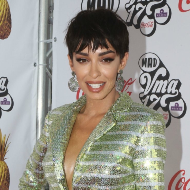 Hot! Δείτε την Ελένη Φουρέιρα να ποζάρει ολόγυμνη