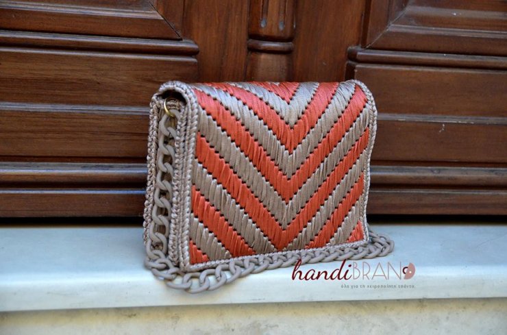 Φτιάξε μόνη σου τη δική σου τσάντα...