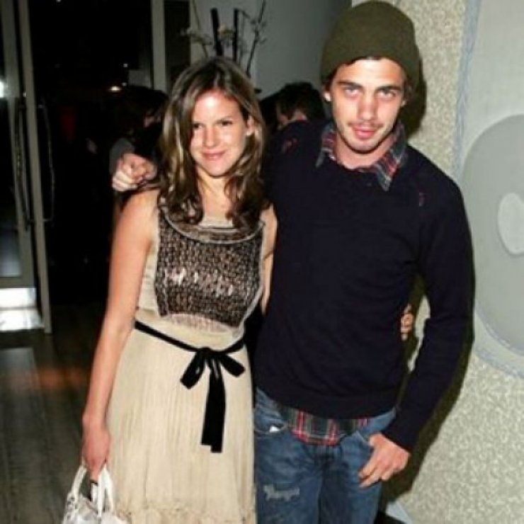 O star μπαμπάς έχει περιουσία $300 εκατομμύρια αλλά τα παιδιά του δεν θα πάρουν ούτε ένα!