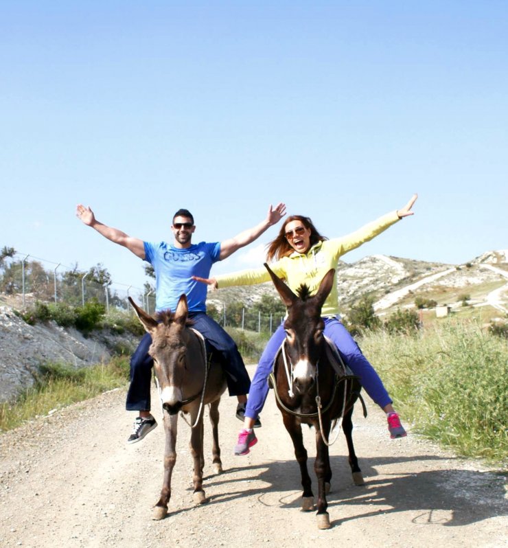 Στέλλα Γεωργιάδου - Ιάκωβος Χατζηβασίλης: Μια βόλτα με τα γαϊδουράκια