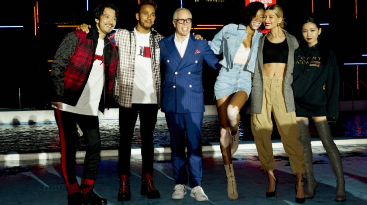 O Tommy Hilfiger παρουσίασε τις νέες του συλλογές για το Φθινόπωρο 2018 στο Τόκυο