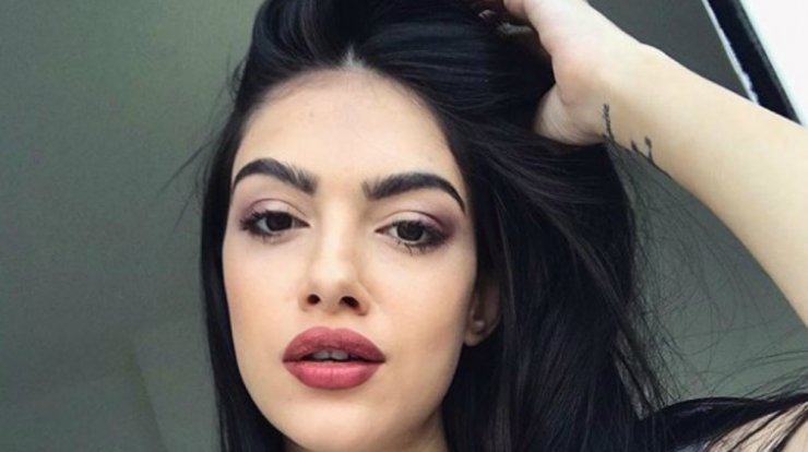 Άντρεα Κυριάκου: Μας βάζει στο παιδικό δωμάτιο του μικρού Λαμπρινού