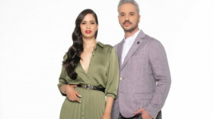 Δεν θα πιστεύετε το look με το οποίο βγήκε στη βεράντα του σπιτιού του ο Νικόλας Ιωαννίδης 