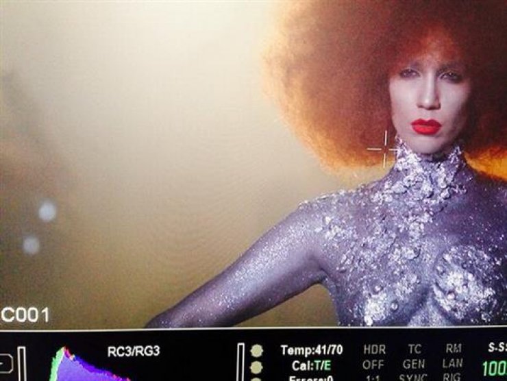 Δεν θα πιστεύετε ποια είναι αυτή η Ελληνίδα τραγουδίστρια!