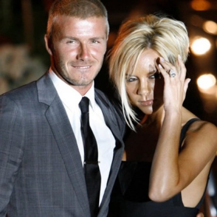 Victoria - David Beckham: Φωτογραφίες από το γάμο τους που πρώτη φορά βλέπουν το φως της δημοσιότητας