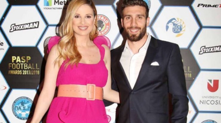 Χριστιάνα Αριστοτέλους: Η παρουσιάστρια αποκάλυψε σε ποια στάση κοιμούνται με το Γιώργο Εφραίμ στο κρεβάτι