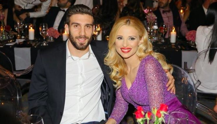 Χριστιάνα Αριστοτέλους: Η αποστομωτική απάντηση της για σικέ γάμο με τον Εφραίμ και το τρίτο τους παιδί!