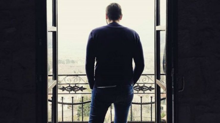 Παντρεύετα γοητευτικός επώνυμος Έλληνας