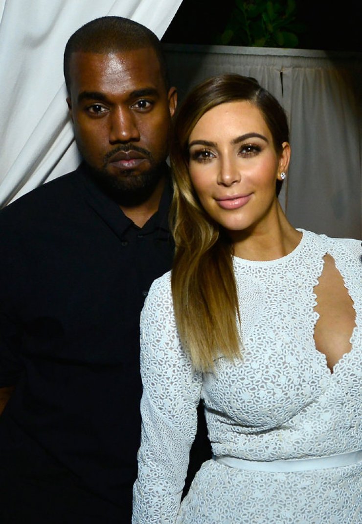 Kim Kardashian και Kanye West κυκλοφορούν τη πρώτη τους παιδική κολεξιόν