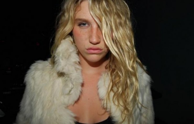 Σε κλινική αποτοξίνωσης η τραγουδίστρια Ke$ha