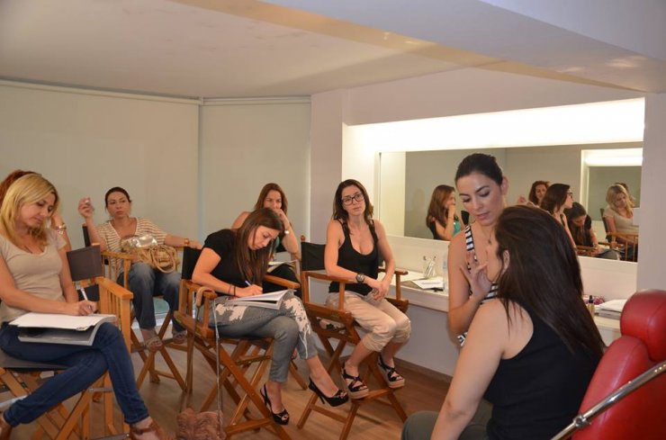 Μάθετε τα πάντα για το μακιγιάζ στο Kohl make-up studio!