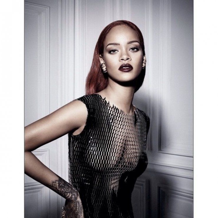 Rihanna: Σέξι και stylish στο Dior Magazine