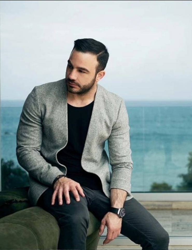 Νέος έρωτας για τον Γιώργο Θεοδότου! [εικόνα]