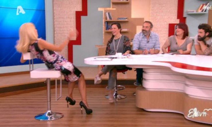 Πολύ γέλιο: Η Μενεγάκη περιγράφει την αντίδραση της μαμάς της στην πρώτη της εγκυμοσύνη