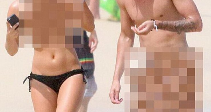 Η ηθοποιός δημοσίευσε τη γυμνή φωτογραφία της από την παραλία στο instagram