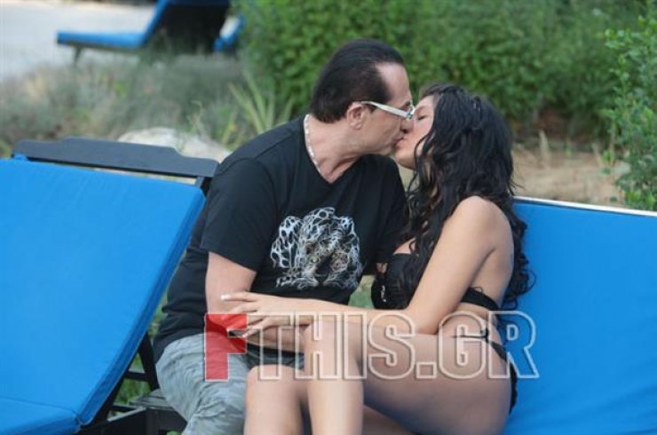 Πανταζής για μελαχρινή καλλονή: "Φίλοι είμαστε, επειδή φιλιόμαστε δεν σημαίνει ότι τα χουμε"