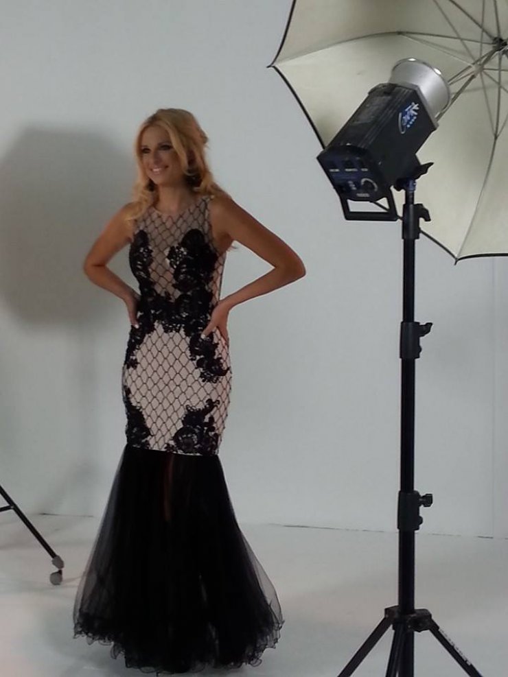 Χριστιάνα Αριστοτέλους: Backstage από το τρέιλερ του "Feel Fantastic"