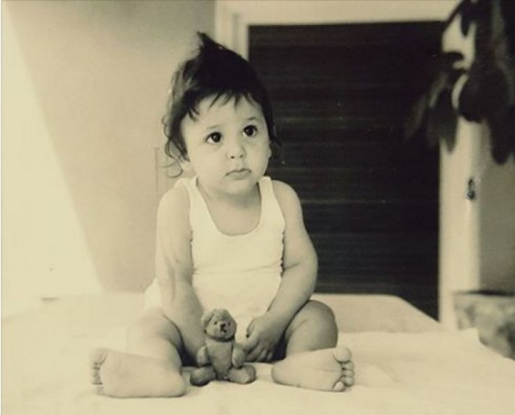 Ποιος ισχυρός άντρας της Κύπρου είναι το γλυκύτατο αγόρι στη φωτογραφία;